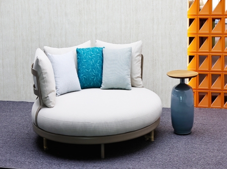 2025 Guide: Best Outdoor Daybeds for US Hotels & Resorts