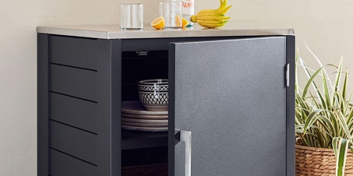 Outdoor Kitchens