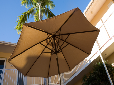 Umbrella Base Weight Guide for Hotels & Restaurants