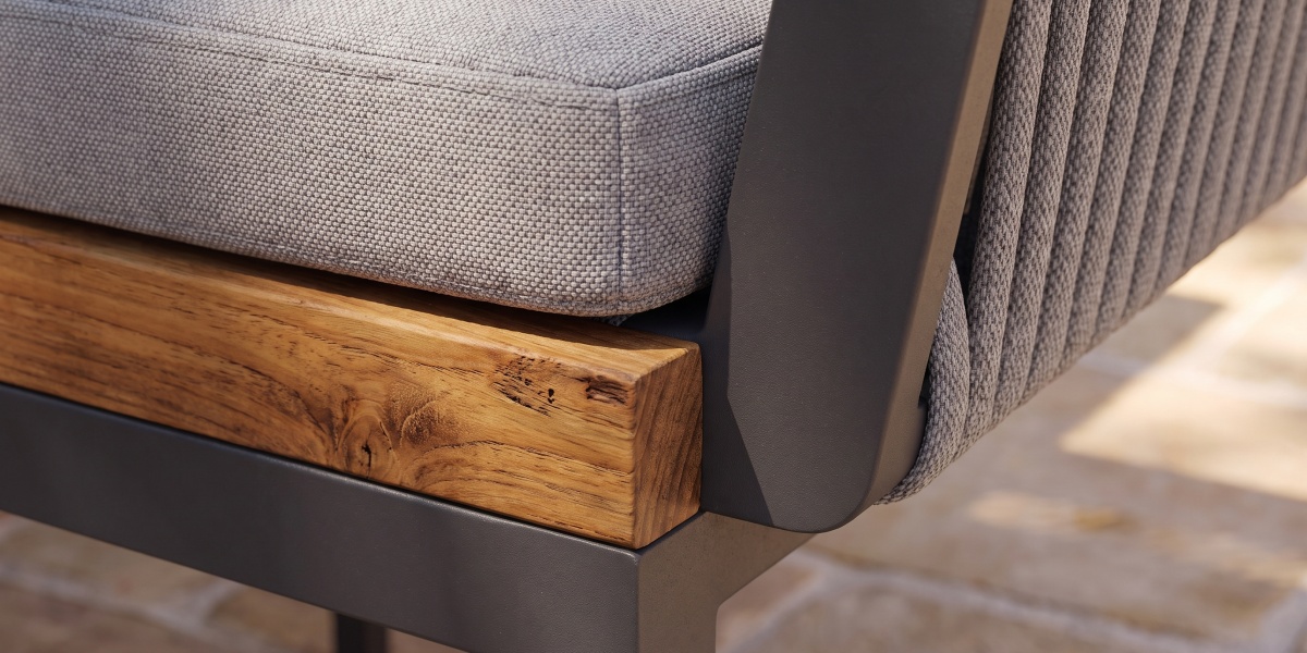 aluminum-frame-teak-wood-outdoor-sofa-fabric-detail aluminum-frame-teak-wood-outdoor-sofa-fabric-detail