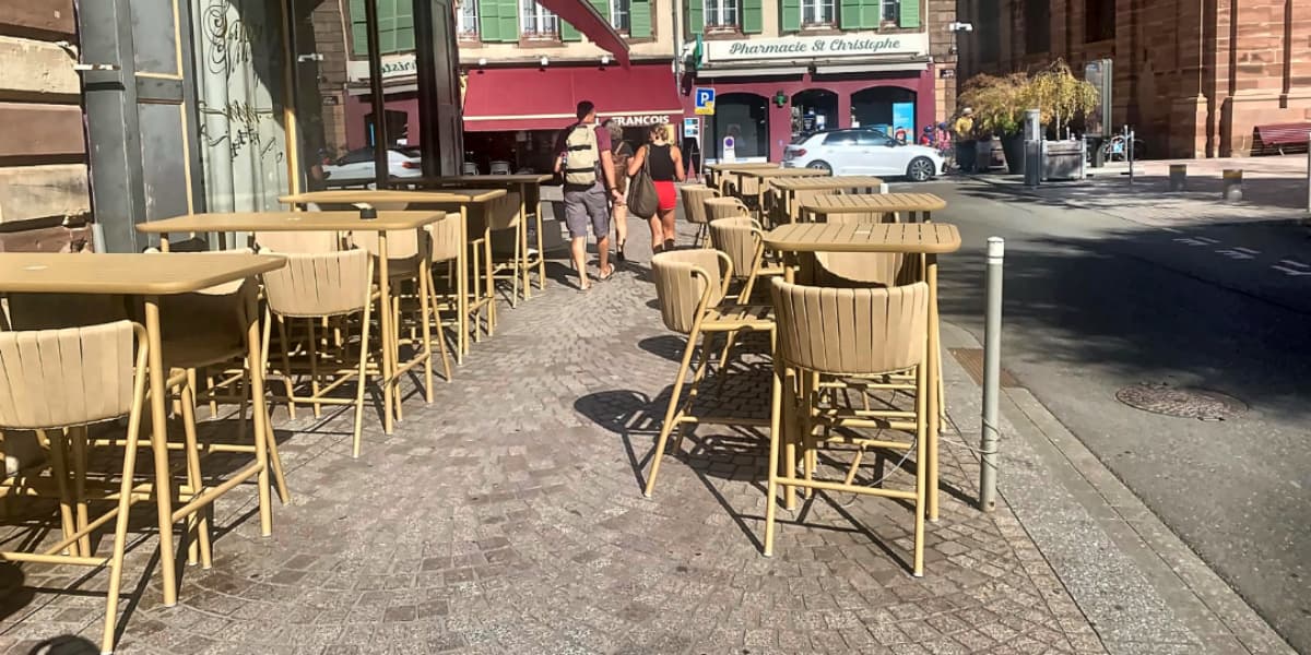 restaurant-outdoor-bar-set-project-french-city-center (3)